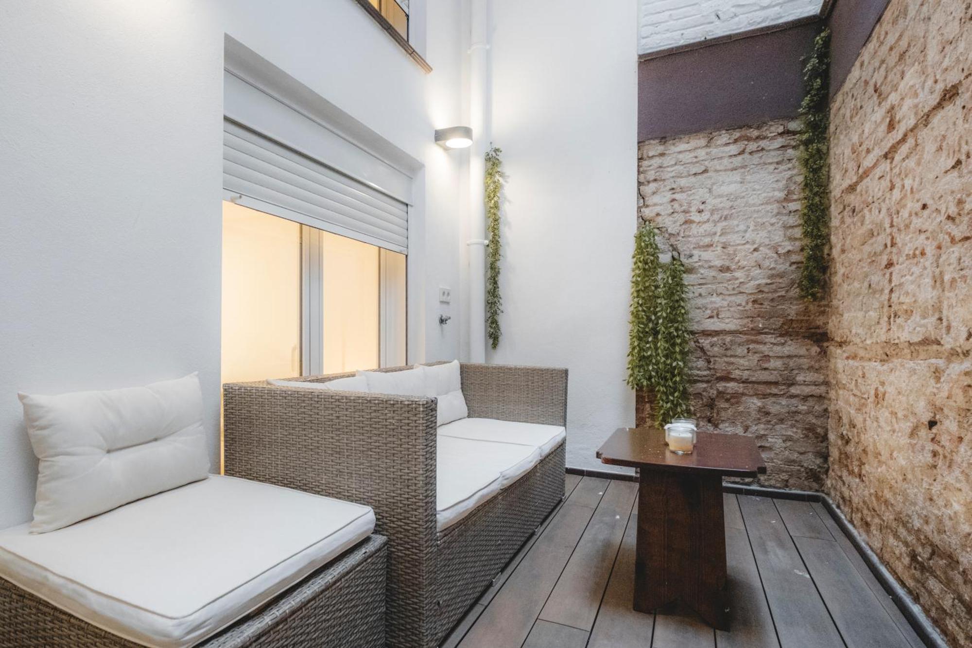Chic Poble Nou Loft Terrace & Close To The Apartment